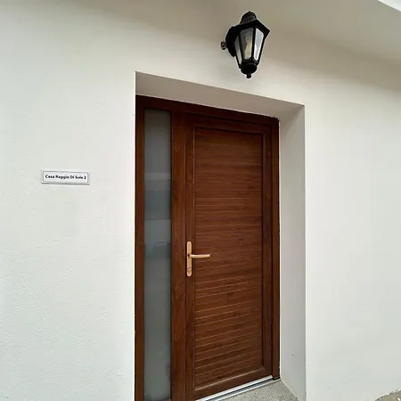 Raggio Di Sole 아파트 시니스콜라
